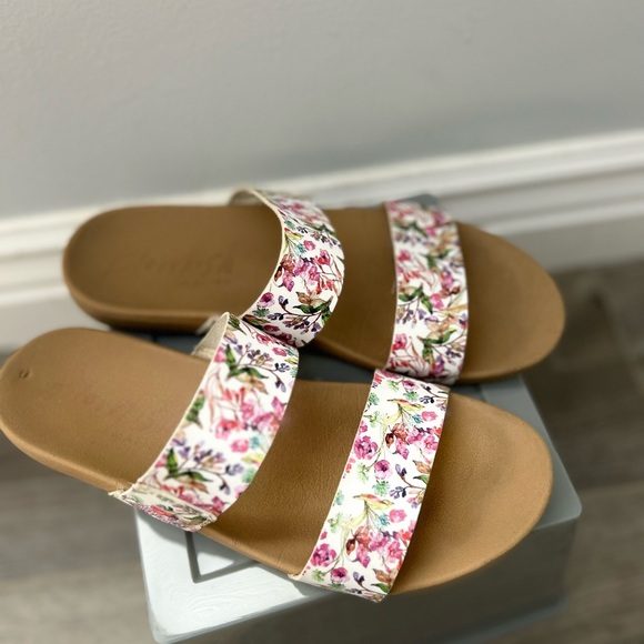 Floral Blowfish Malibu Sandals - Picture 2 of 6
